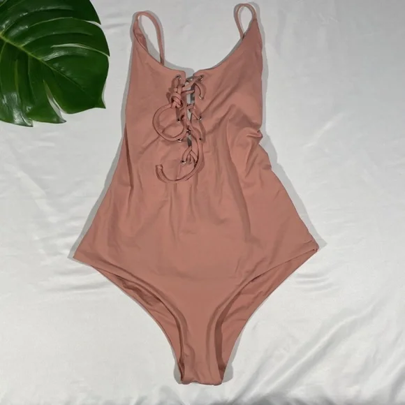 NWT TAVIK [ Medium ] Monahan Lace Up One Piece Swimsuit in‎ Rose Dawn